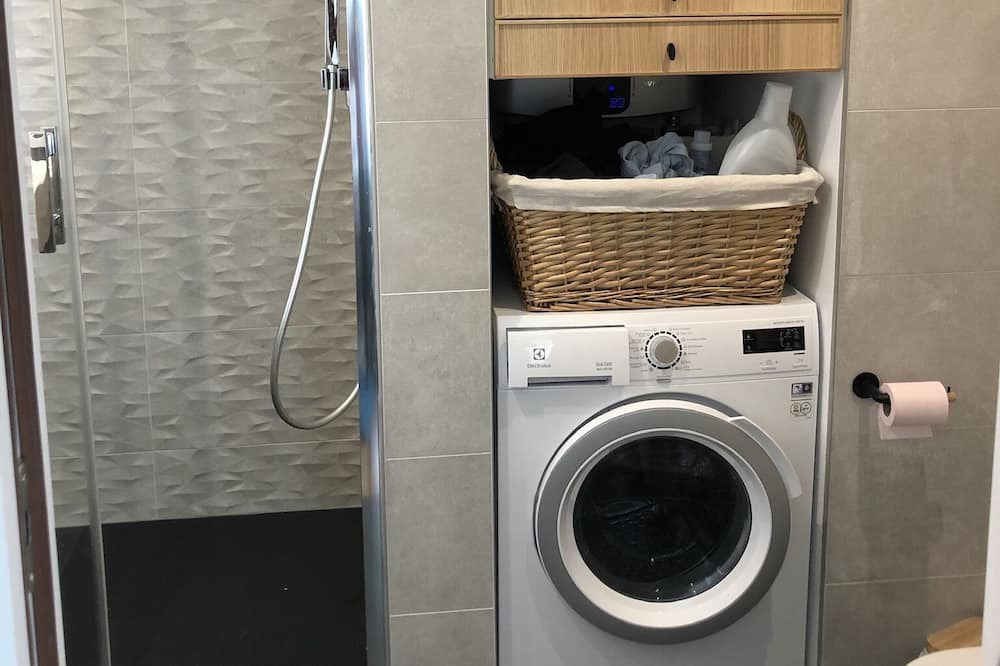 Photo of Bathroom in Le Plessis-Robinson