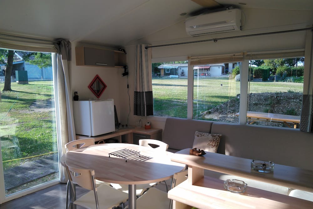 Photo of Livingroom in Saint-Eutrope-de-Born