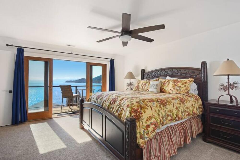 Photo of Patio Balcony in Crystal Bay