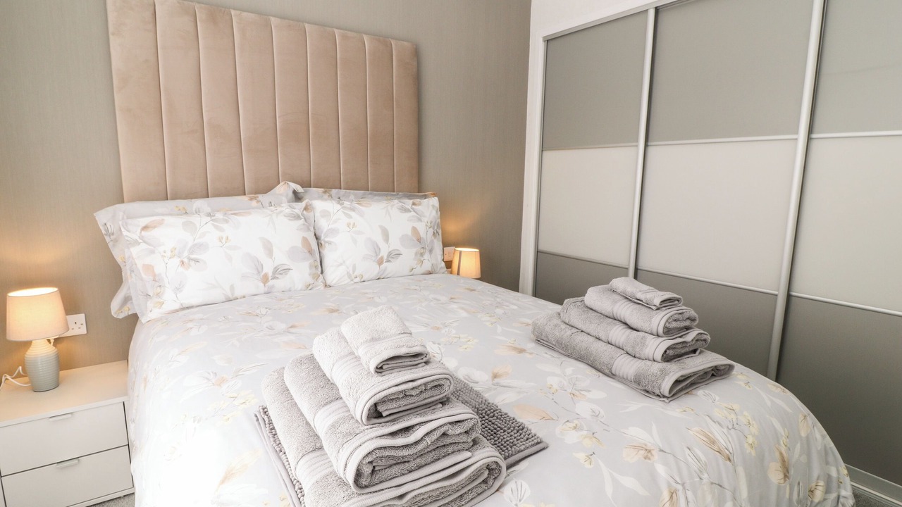 Photo of Others in Black Torrington