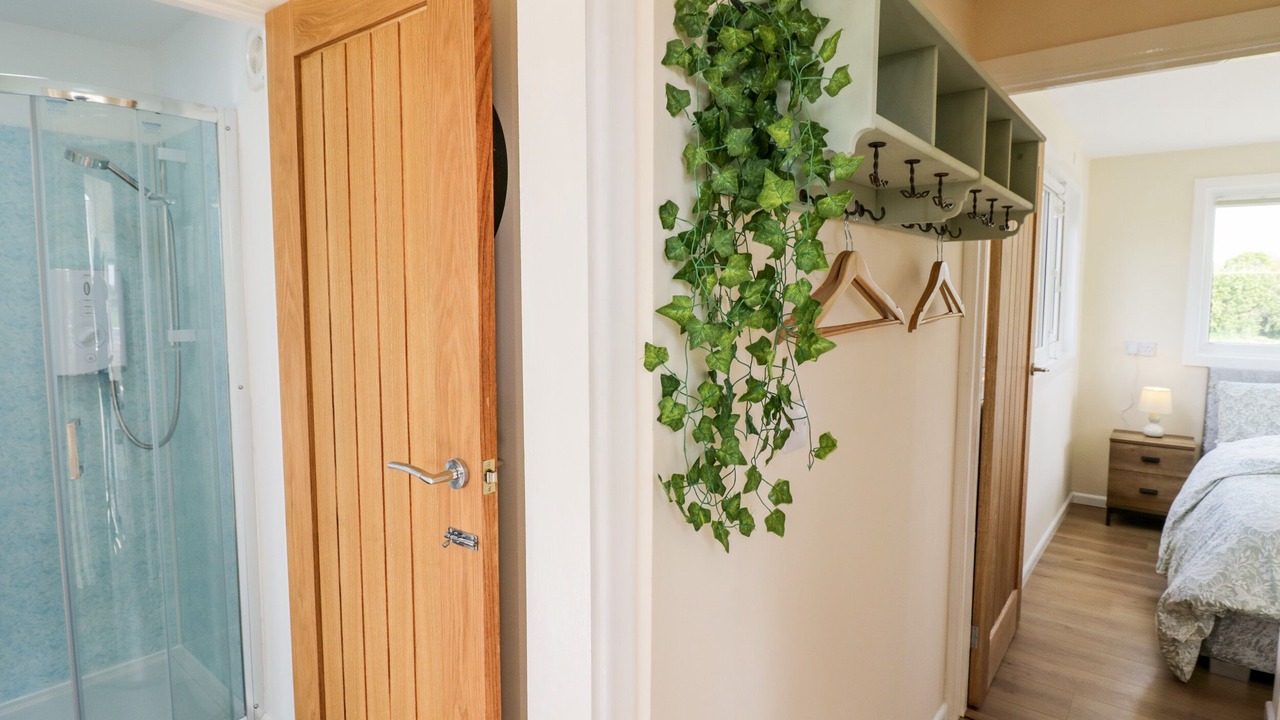 Photo of Others in Hawbridge