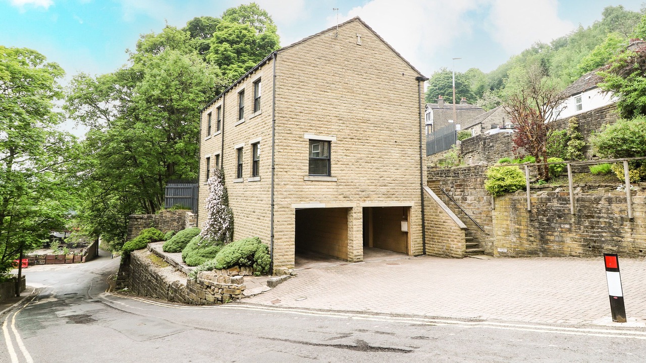 Photo of Others in Hepworth