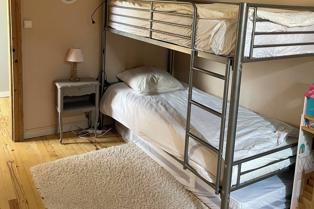 Photo of Bedroom in Mano