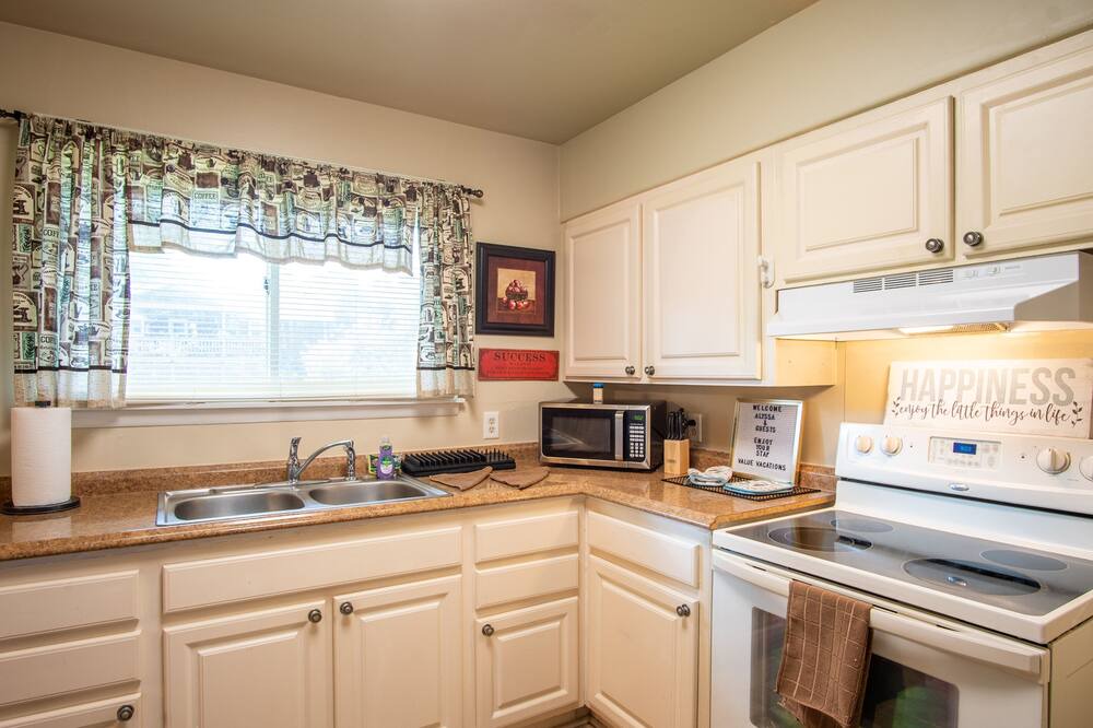 Photo of Kitchen in East Florence