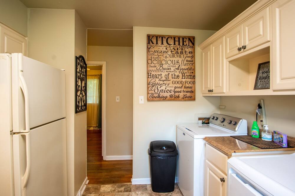 Photo of Kitchen in East Florence