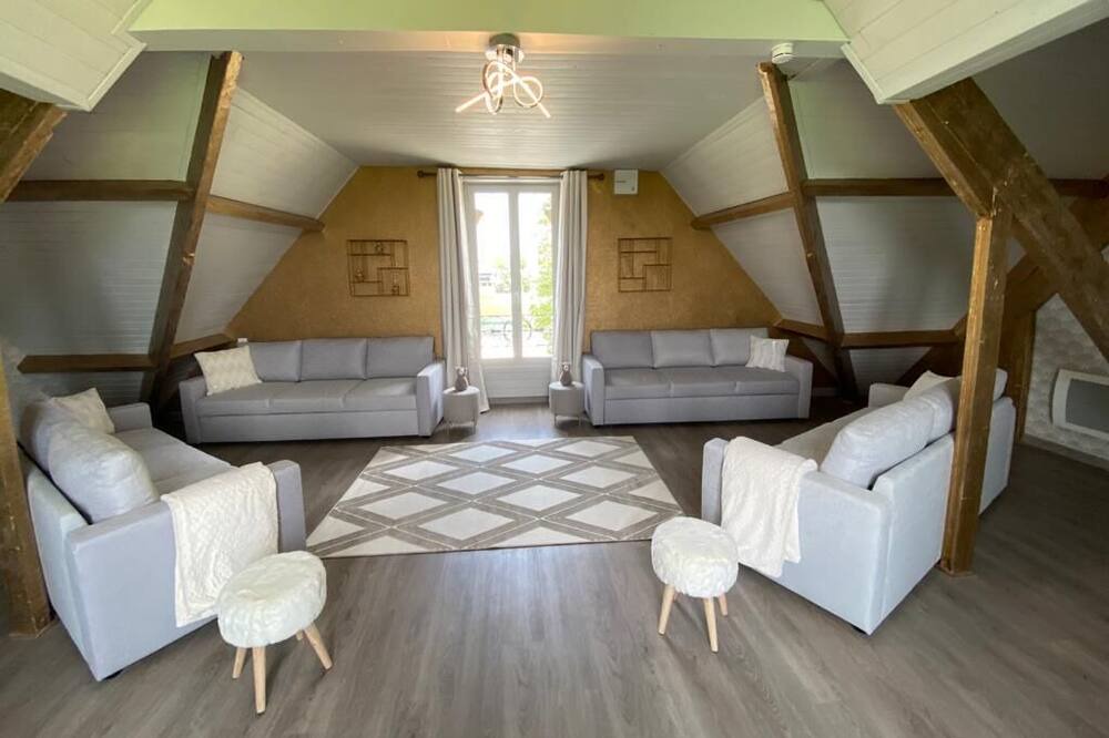 Photo of Livingroom in Saint-Planchers