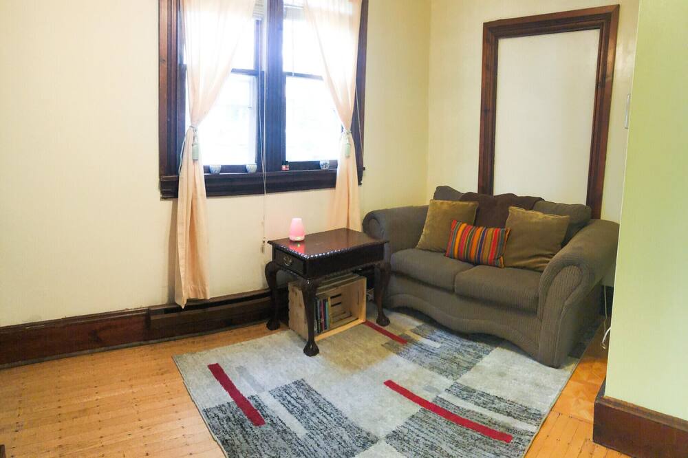 Photo of Livingroom in Worcester