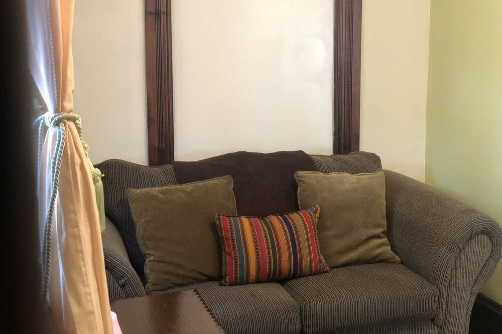 Photo of Livingroom in Worcester