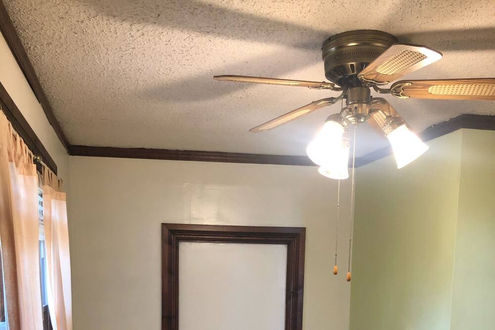 Photo of Livingroom in Worcester