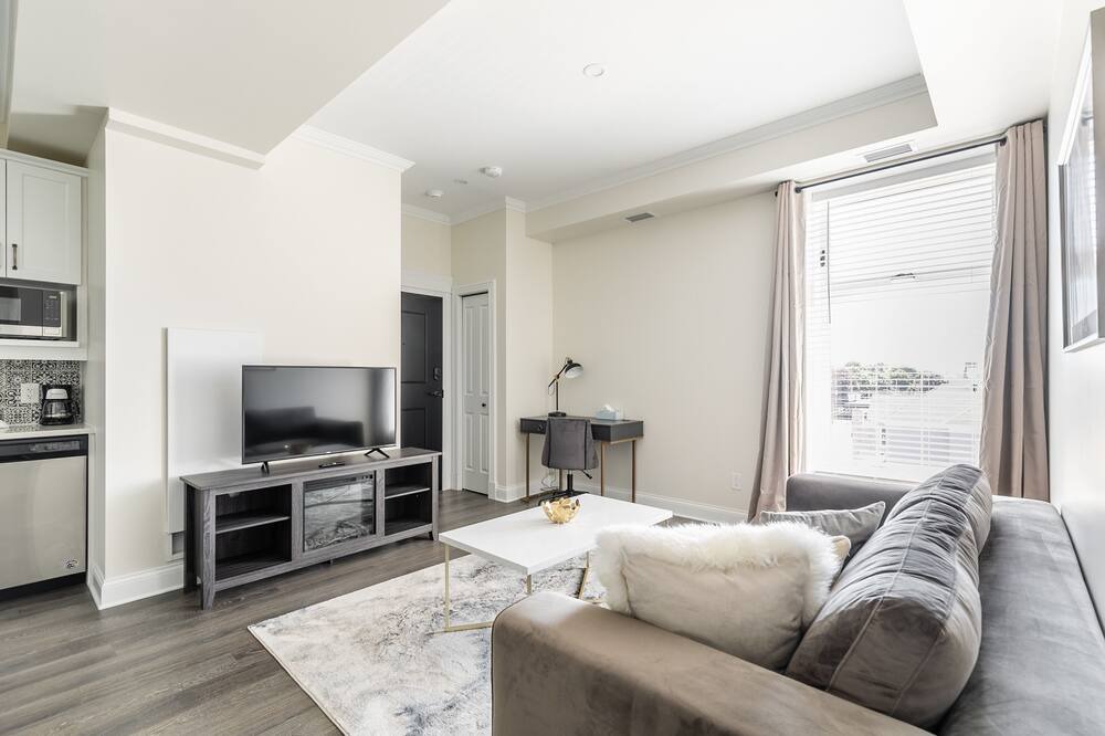 Photo of Livingroom in Smiths Falls