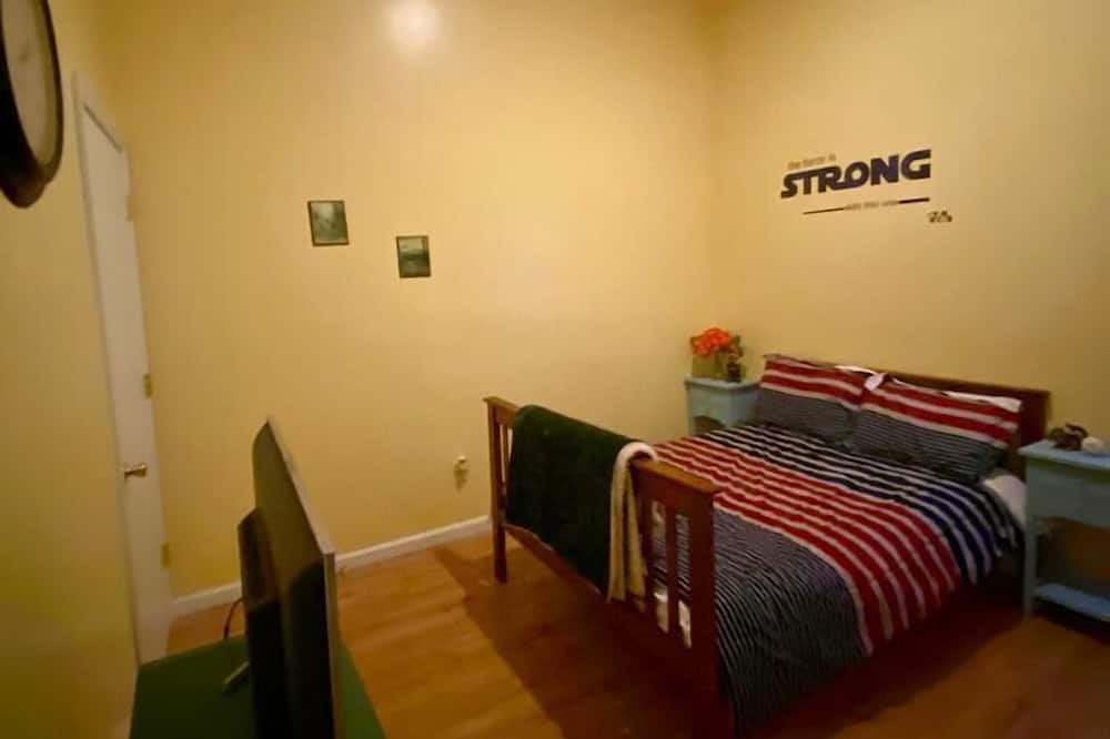 Photo of Bedroom in Town of Sharon