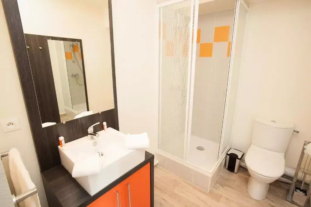 Photo of Bathroom in Chevilly-Larue