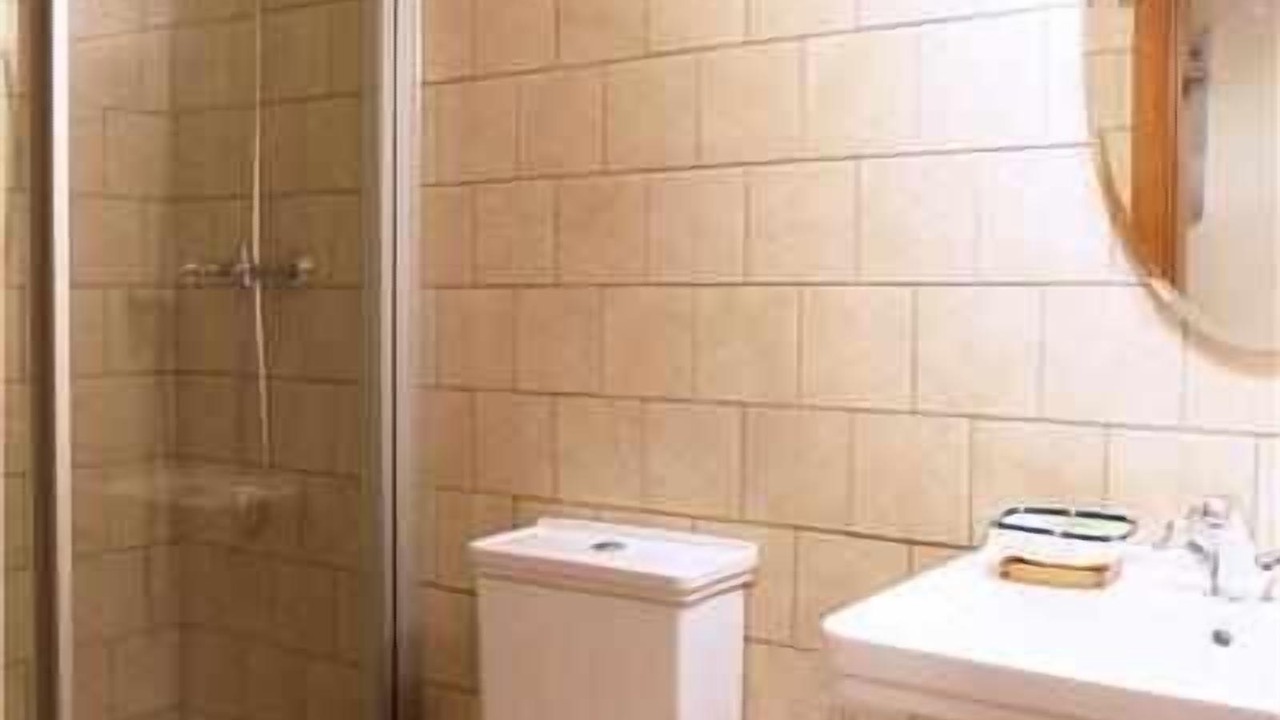 Photo of Bathroom in Escarrilla