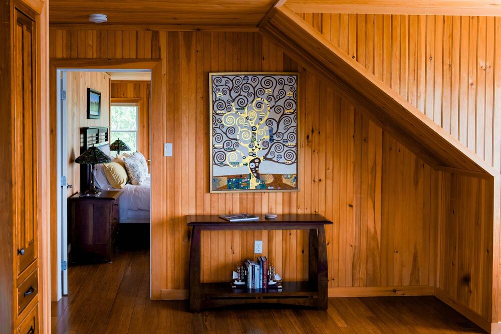Photo of Livingroom in Mahone Bay