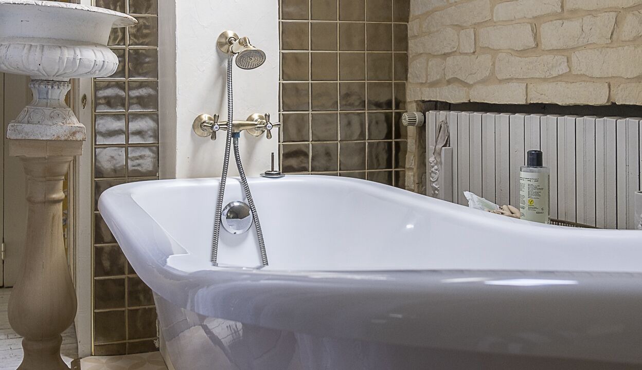 Photo of Bathroom in Tourny