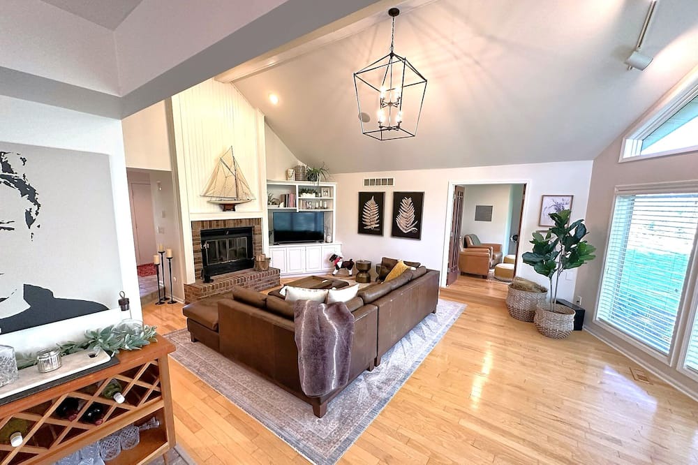 Photo of Bedroom in Marion