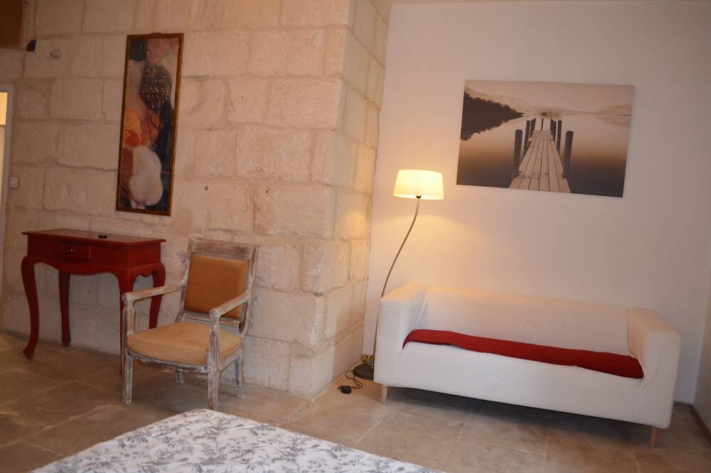Photo of Bedroom in Junas