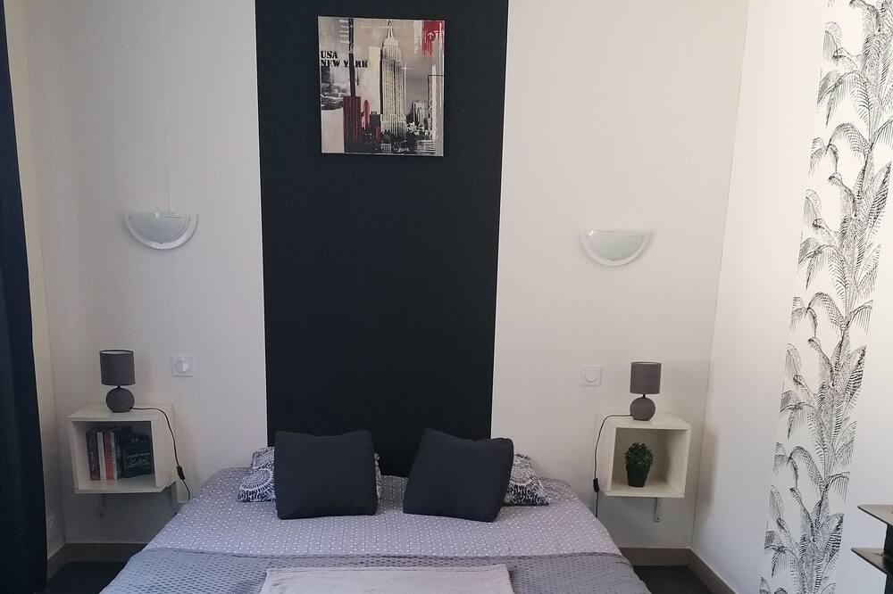Photo of Bedroom in Chatillon-en-Vendelais