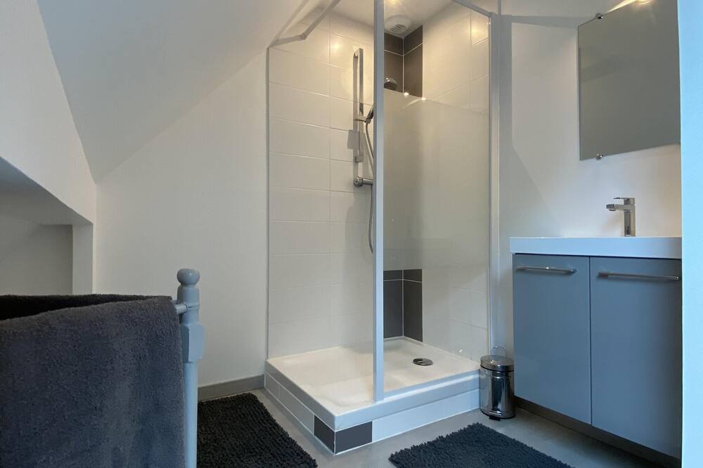 Photo of Bathroom in Lannion