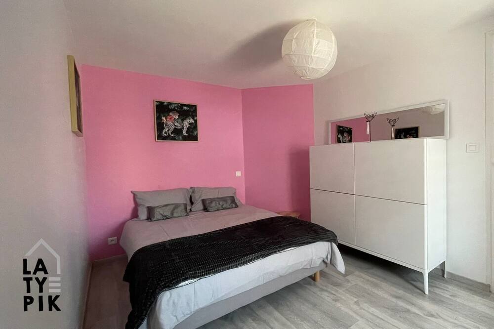 Photo of Bedroom in Lannion