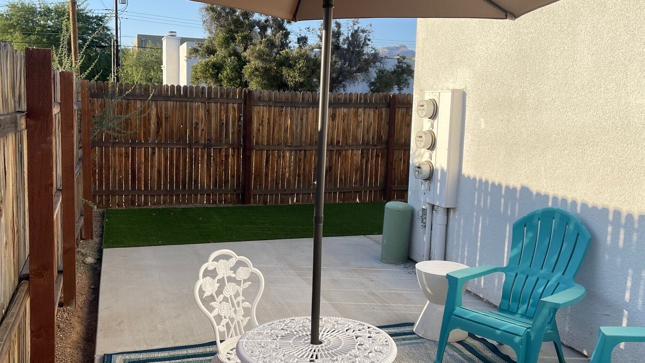 Photo of Patio Balcony in Limberlost
