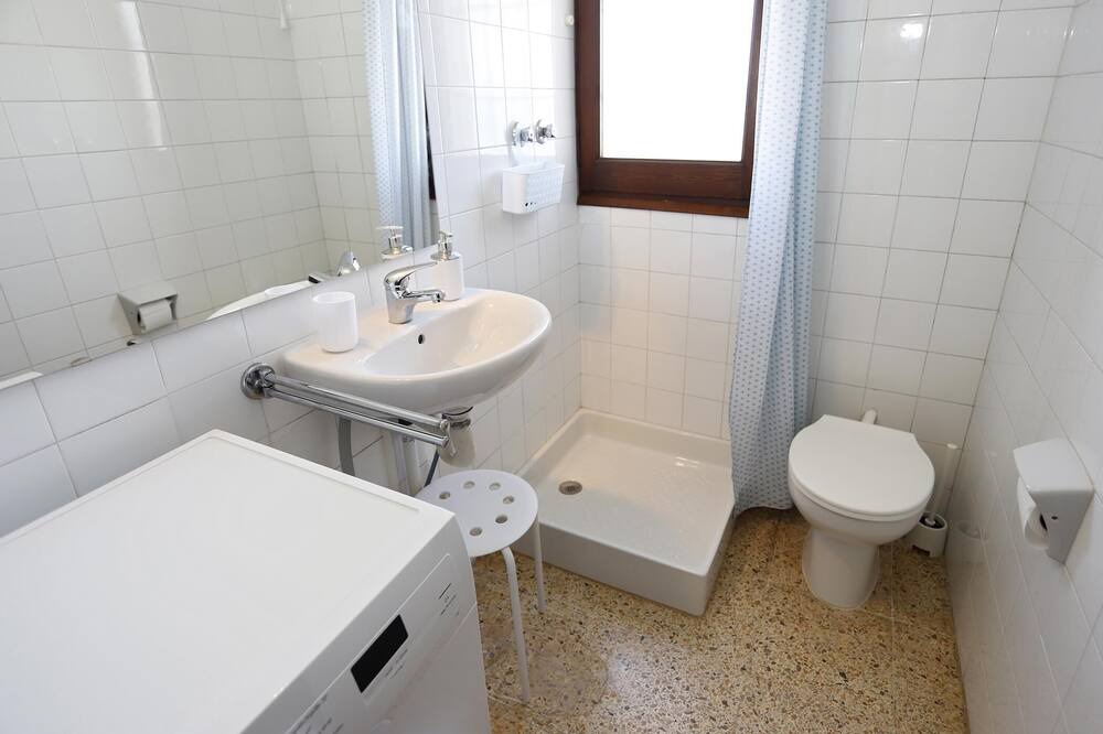 Photo of Bathroom in Creixell