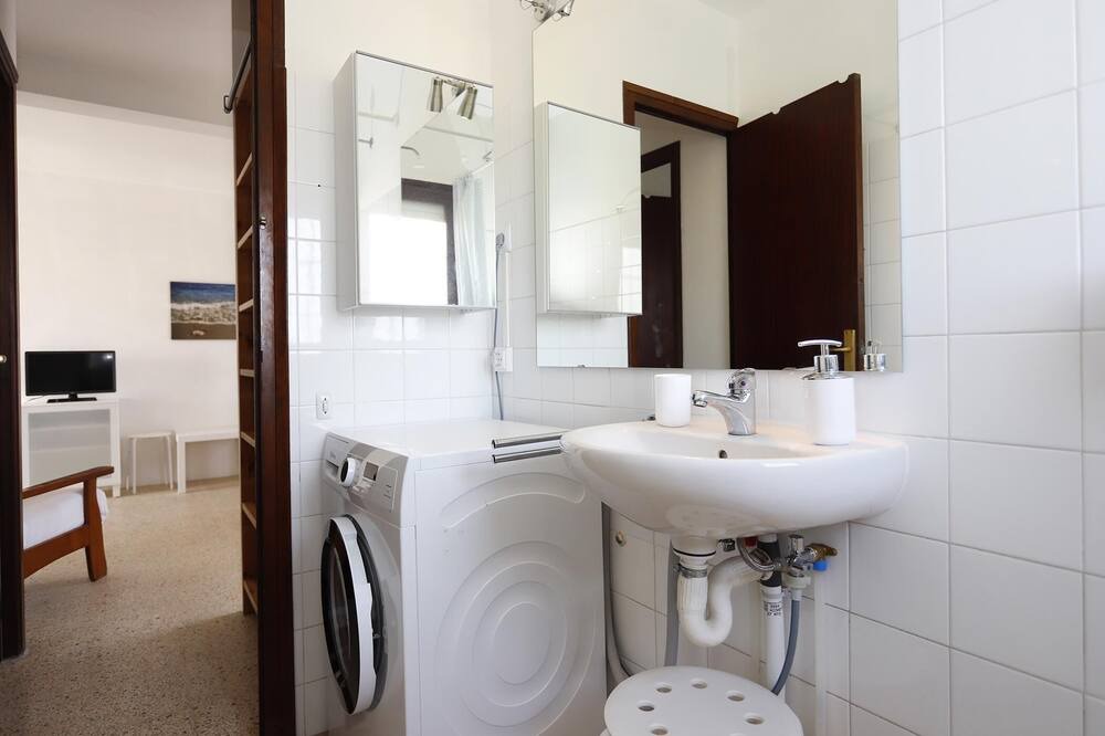 Photo of Bathroom in Creixell