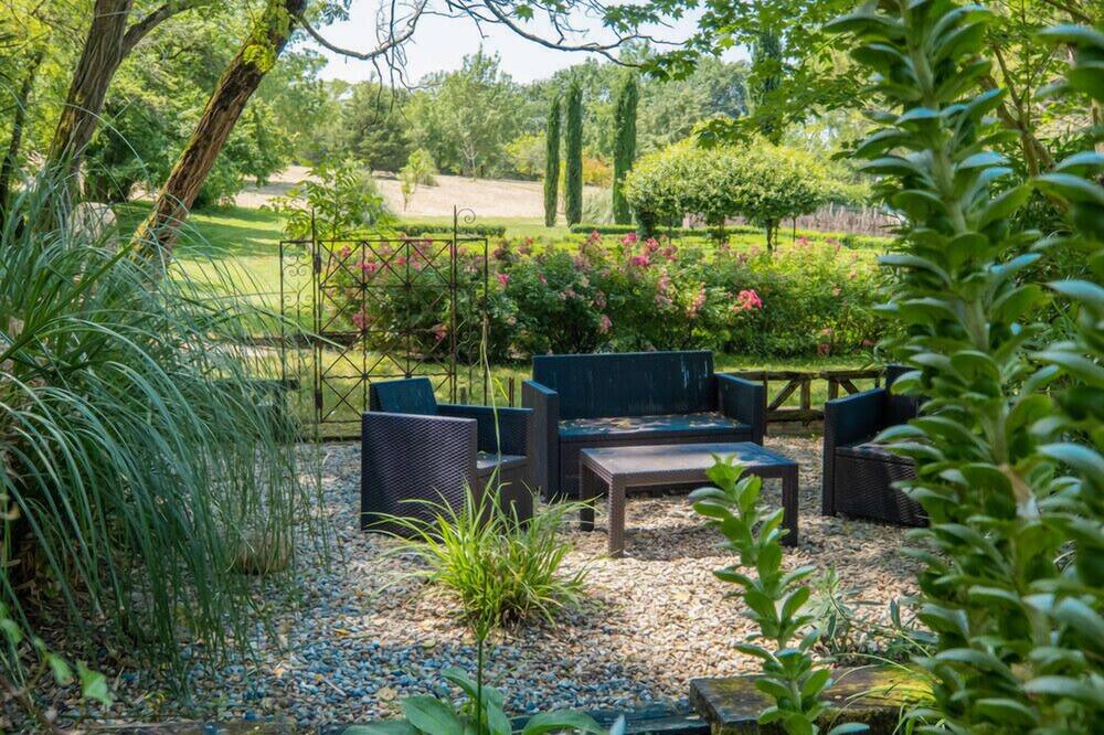 Photo of Outdoor in Birac-sur-Trec