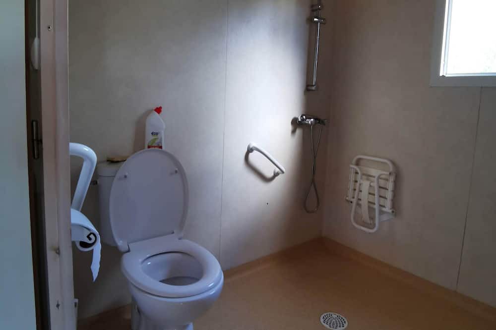 Photo of Bathroom in Saint-Aubin-le-Cloud