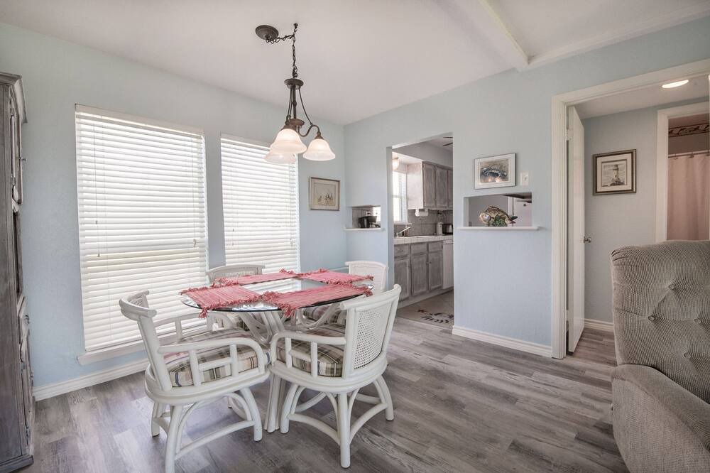 Photo of Kitchen in Sailhouse