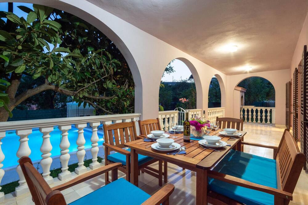 Photo of Patio Balcony in Srinjine