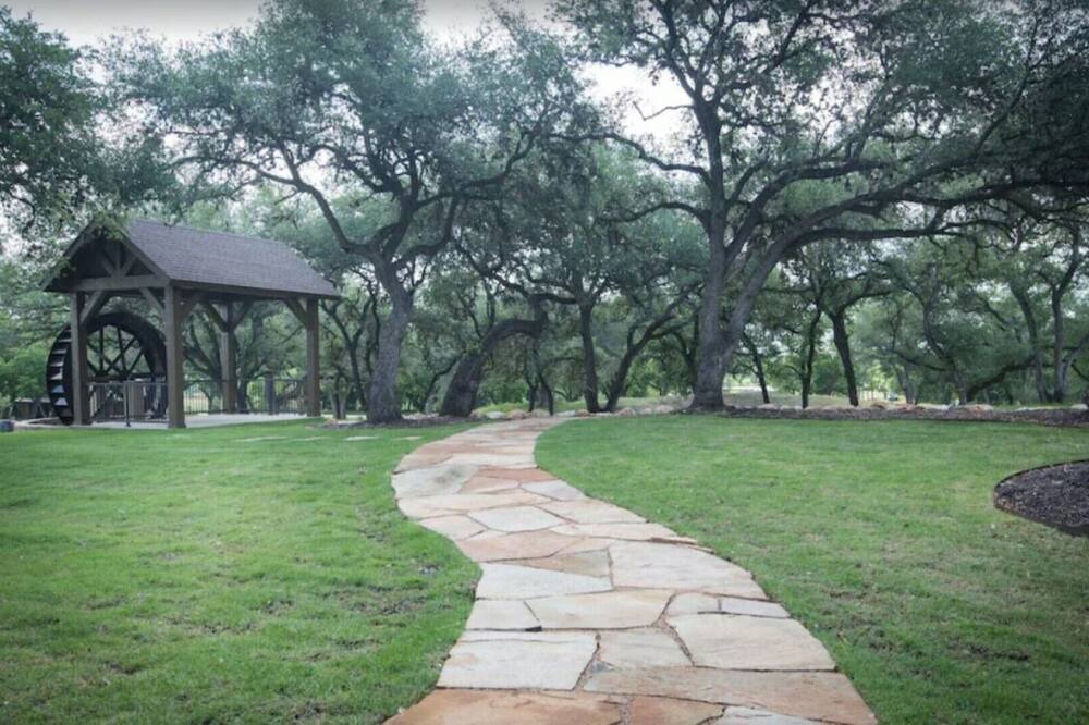 Photo of Outdoor in Gruene