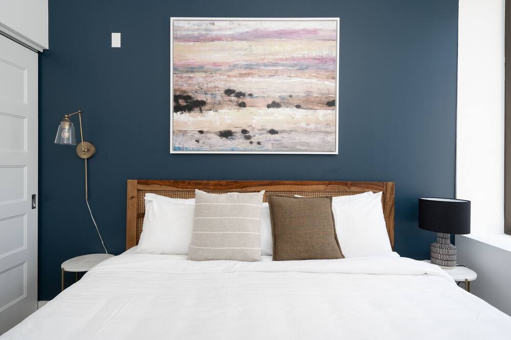 Photo of Bedroom in International District