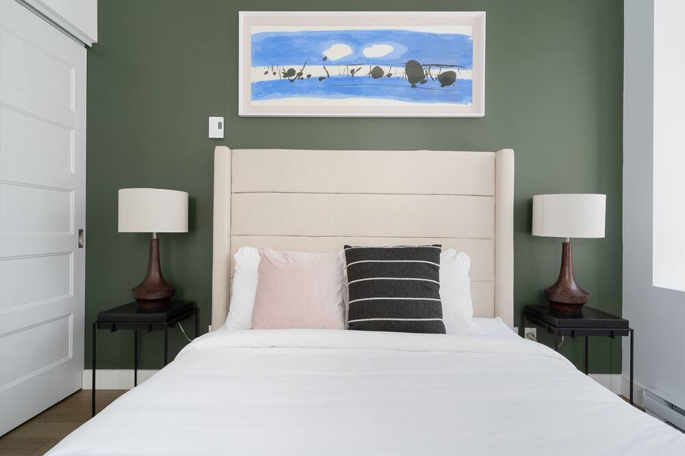 Photo of Bedroom in International District