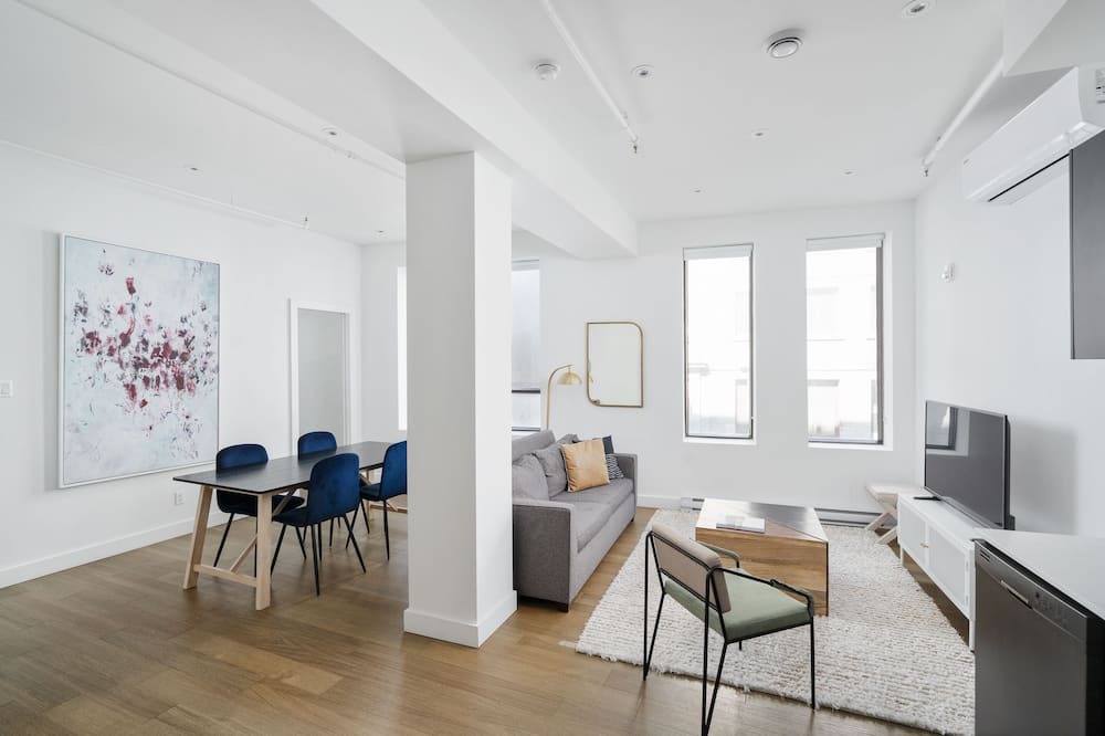 Photo of Livingroom in International District