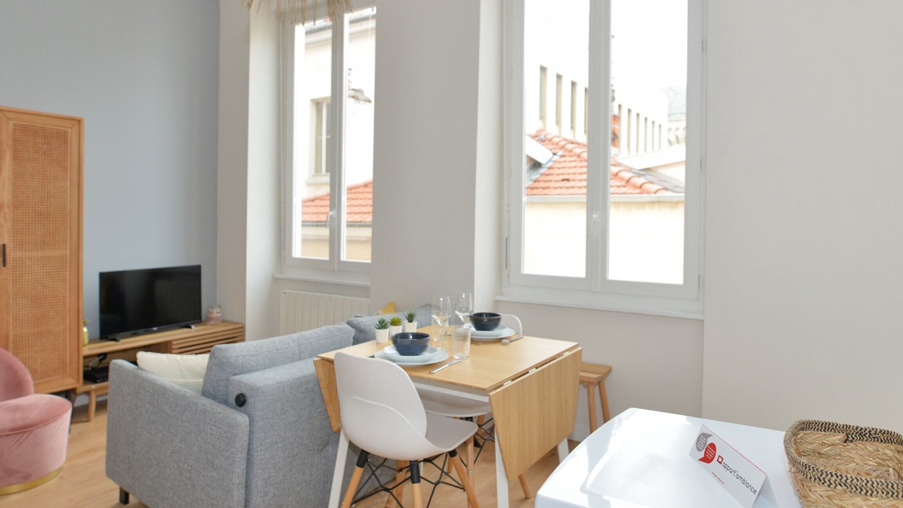 Photo of Others in Voltaire - Saint Amour