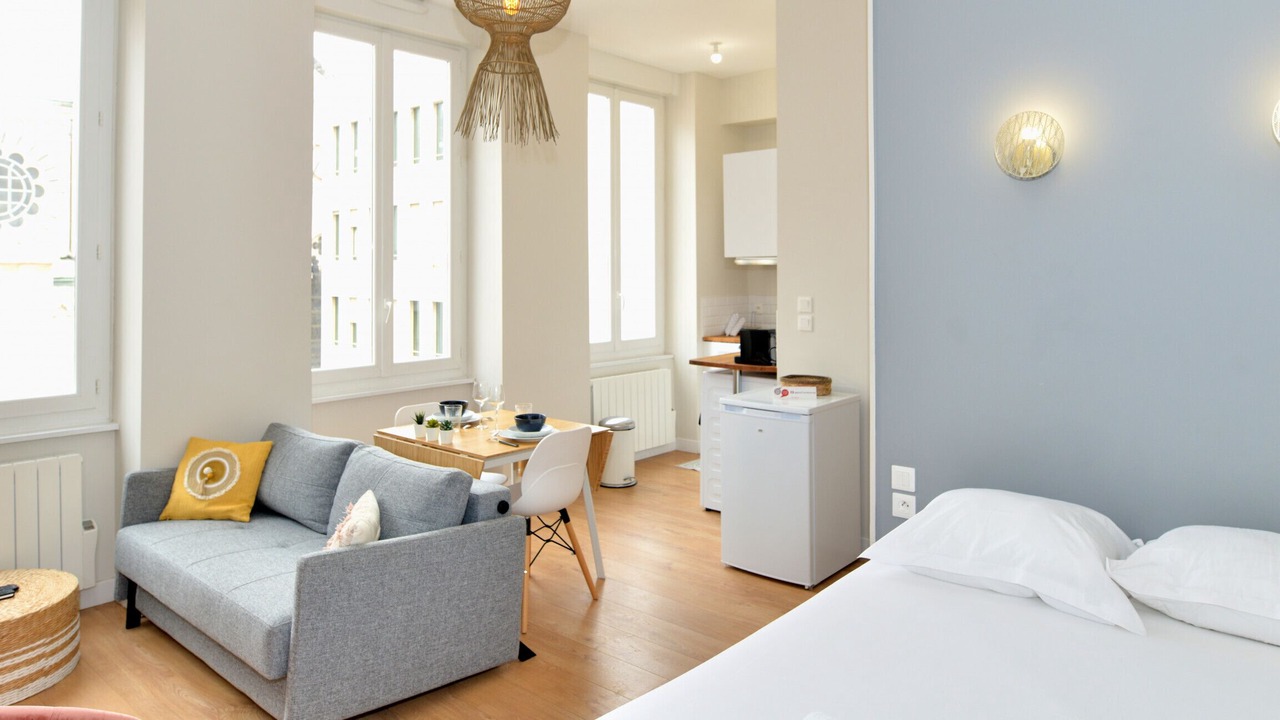 Photo of Others in Voltaire - Saint Amour