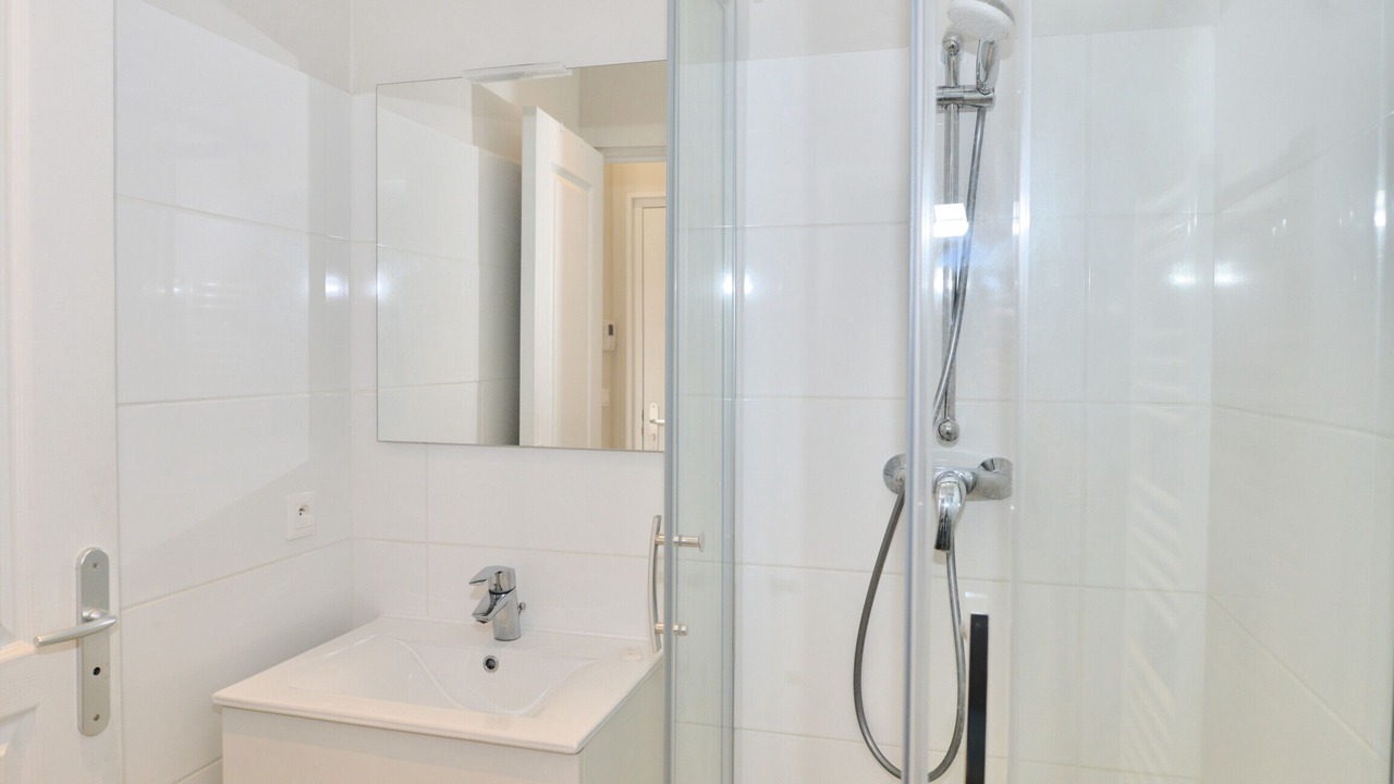 Photo of Others in Voltaire - Saint Amour