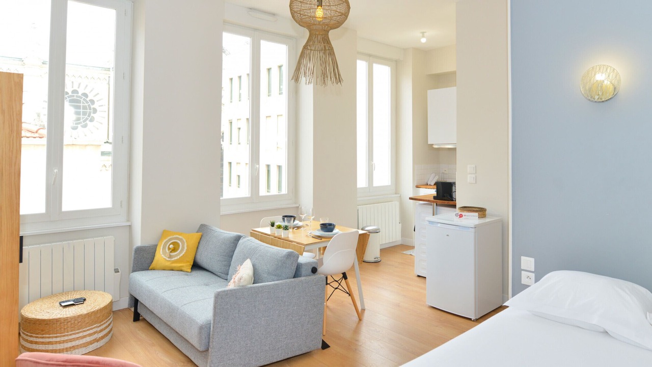 Photo of Others in Voltaire - Saint Amour