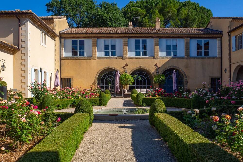 Photo of Outdoor in Montaren-et-Saint-Mediers
