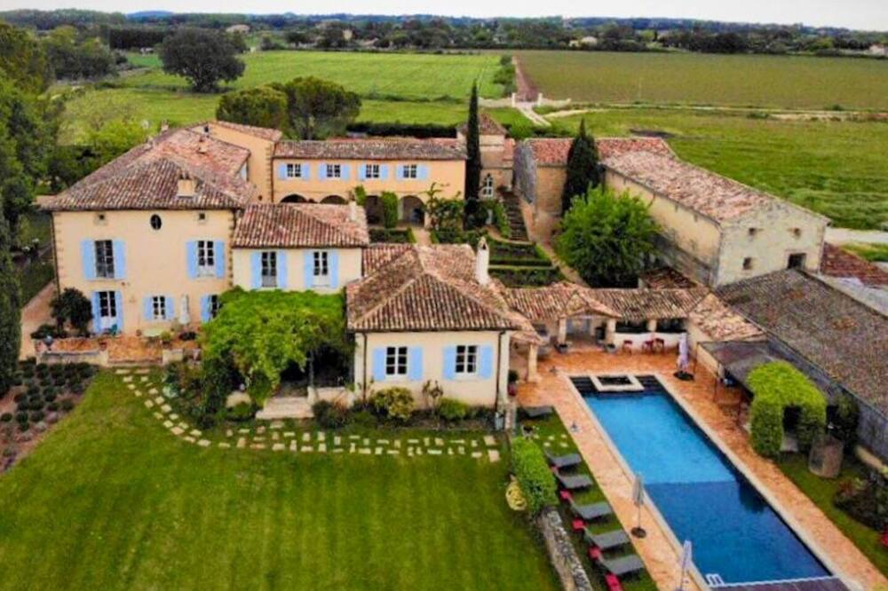 Photo of Outdoor in Montaren-et-Saint-Mediers