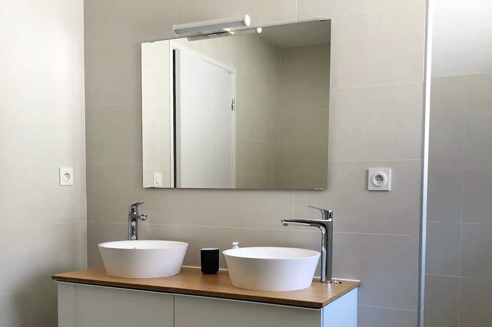 Photo of Bathroom in Cazaux-Frechet