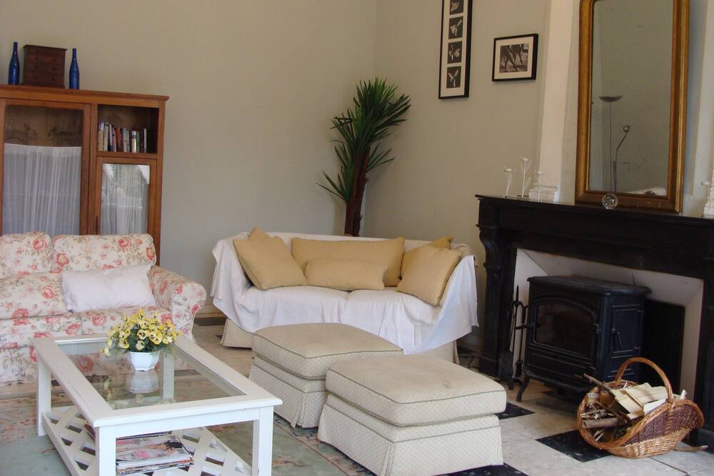 Photo of Livingroom in Capestang