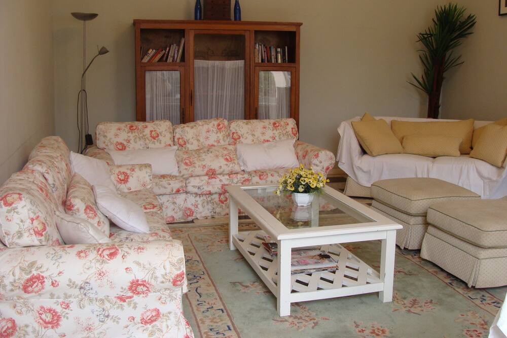 Photo of Livingroom in Capestang