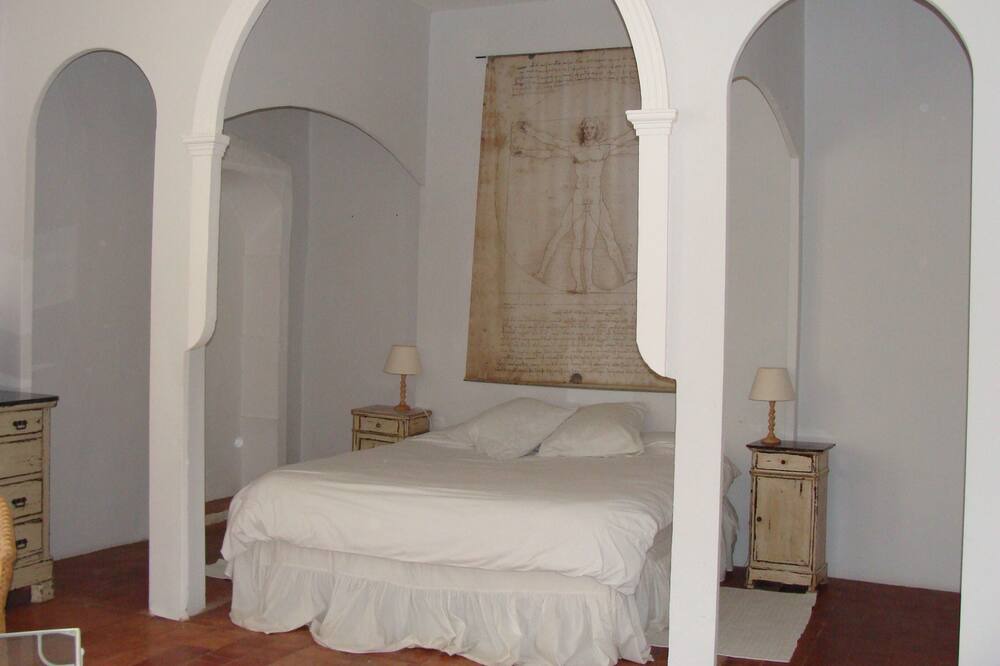 Photo of Bedroom in Capestang