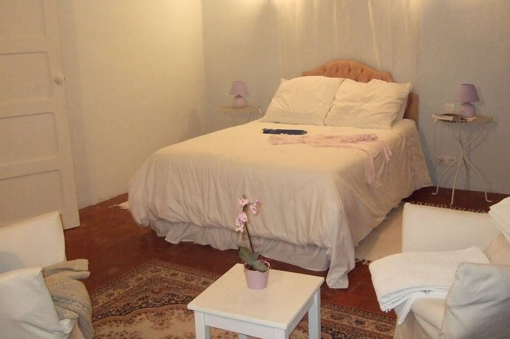 Photo of Bedroom in Capestang