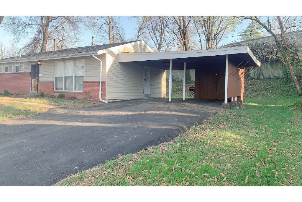 Photo of Outdoor in St. Louis