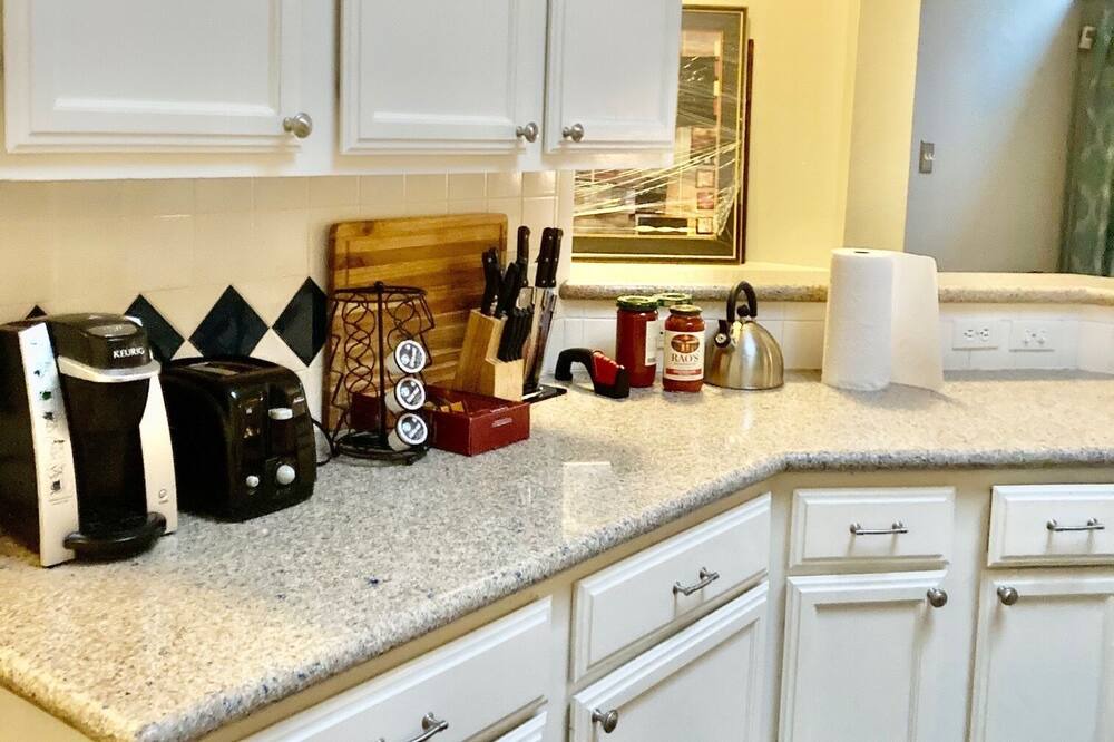 Photo of Kitchen in Scofield Farms
