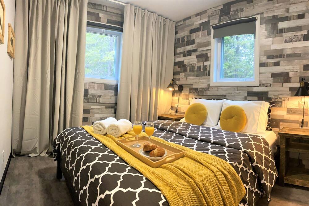 Photo of Bedroom in Sainte-Lucie-des-Laurentides