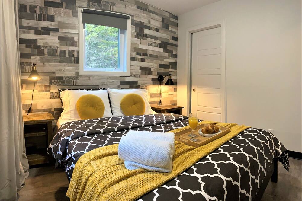 Photo of Bedroom in Sainte-Lucie-des-Laurentides